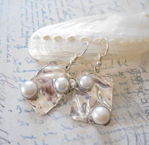 JS Wavy Sterling Silver 925 White Pearl Dangle Earrings   28B - Picture 1 of 11