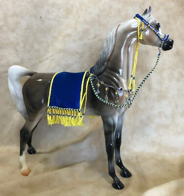 Piedra tradicional estilo joyería azul/amarillo presentación árabe escala 1/9 Foto 1 de 4