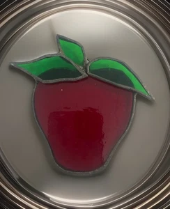 Vintage Bleiglasmalerei Erdbeere Obst Sonnenfänger rot schwer Handarbeit - Bild 1 von 7