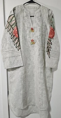 Womens Long shirts branded New ( Bundle Offer) - Image 1 of 4