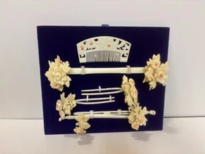Japón Kanzashi Accesorios para el Cabello Artesanía Pin y Kushi Adornos para el Cabello Blanco Set - Imagen 1 de 17