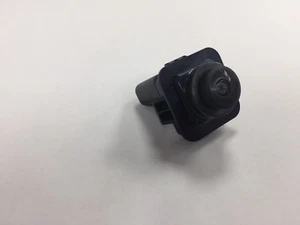 Genuine Land Rover Discovery 4 'Fixed' Rear View Camera - LR051728 - Picture 1 of 2