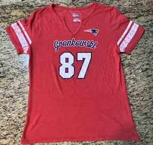Woman’s XL Majestic New England Patriots #87 Gronkowski Red Shirt 17 X 26 EUC - Picture 1 of 3