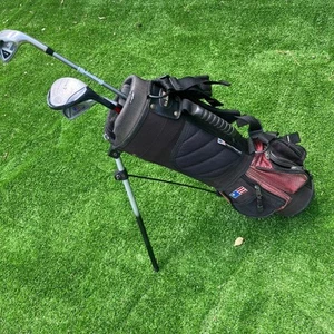Niños estadounidenses con 3 palos de golf Jr y bolsa. - Imagen 1 de 12