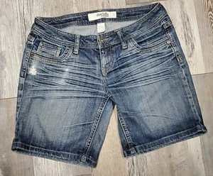 Charlotte Russe Womens Size 0 Bermuda Denim Jean Shorts 28x8 Distressed - Picture 1 of 7