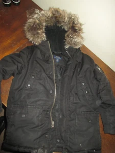 Polo Ralph Lauren Jungen Größe 6 schwarz Reißverschluss gefütterter Mantel Daunen Kapuze Winterjacke - Bild 1 von 3