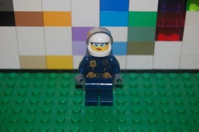 Lego City Town Police Minifigure: Female Helicopter Pilot cty0733 from 60140