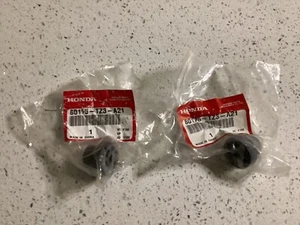 (2) New Genuine Honda-Acura Mount, Condenser 80175TZ3A21 / 80175-TZ3-A21 OEM - Picture 1 of 7