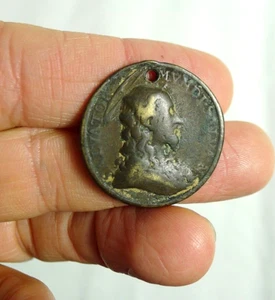 antica MEDAGLIA DEVOZIONALE  RELIGIOSA salvator mundi roma vaticano giubileo - Picture 1 of 2