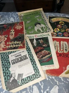 1970 DETROIT NEWS HOLIDAY COOKBOOK Lot  newspaper color supplement RECIPES - Picture 1 of 7