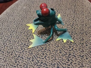 Metal Frog Garden Green yellow red - Picture 1 of 6