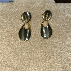 J. Orecchini pendenti Crew tono oro rotondi e ovali dichiarazione nuovi - Foto 1 di 4