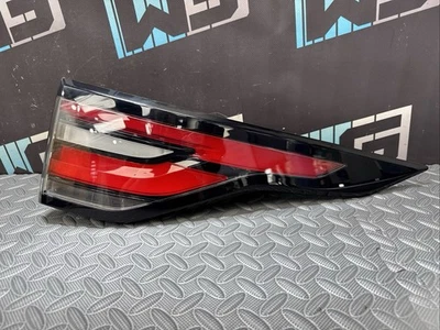 OEM 2017-2020 LAND ROVER DISCOVERY L462 LUZ TRASERA DERECHA EXTERIOR Foto 1 de 4