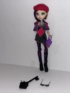 Muñeca Poppy O'Hair Ever After High - A través del bosque vestida con zapatos y cartera - Imagen 1 de 9