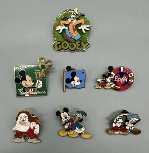 Disneyworld WDW Disney Lote de 7 Prendedores Todos Mickey & Friends Goofy Donald Pluto - Imagen 1 de 6