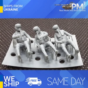 Rise144 Models RM72013 1/72 Pilots with JHMSC helmet MBU-14 mask - Picture 1 of 3