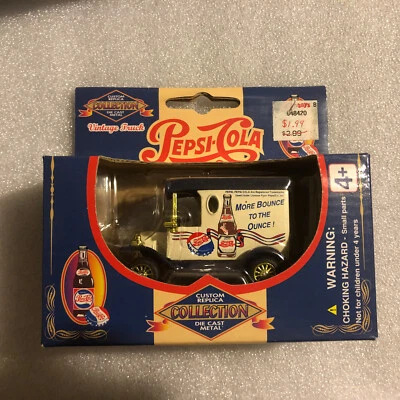 Vintage Pepsi-Cola Truck, Golden Wheel Die Cast Replica Collection, New in Box - Image 1 of 4