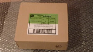 LOT BOX OF 10 NEW GE 97580 FLUORESCENT LAMP BULBS - Picture 1 of 2