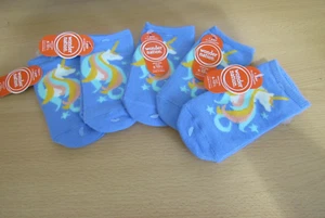 New Wonder Nation No Show Socks 5 Pair Size 6-10.5 Girls Blue Unicorns - Picture 1 of 2