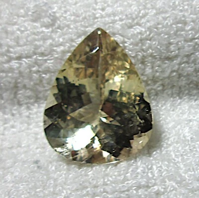 ENORME TURMALINA NATURAL AMARILLO PÁLIDO CORTE PERA FACETADA 18,63 CT MOZAMBIQUE Foto 1 de 4