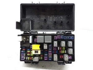 2011 Chrysler T&C Dodge Caravan TIPM Integrated Control Fuse Box 04692335AH - Picture 1 of 5