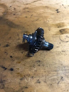 2009 CRF450R Kickstarter Gear OEM Kick Starter Shaft Idle Gear Honda CRF450 CRF - Picture 1 of 4