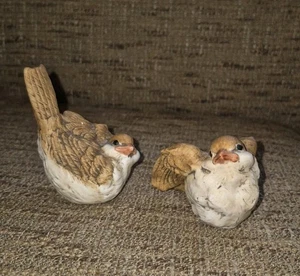 Dos lindas estatuillas de pájaro marrón buen estado - Imagen 1 de 11