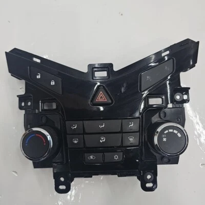 2011 2012 Cruze Heater A/C Manual Temperature HVAC Control 95017054 Used OEM - Image 1 of 4