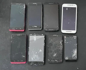 As-is Lot of Motorola Smartphones Verizon XT912 + XT1548 Droid 2 Turbo - Picture 1 of 2