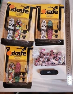MIX Combo Set Lot 36 Finger Skateboards & Accessory SKATE Brand & TECH DECK - Picture 1 of 5