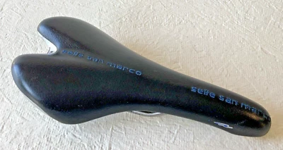 SILLA SELLE SAN MARCO 238 GRAMOS TITANIO ESTANCIAS 278 X 125 MM Foto 1 de 4