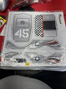 Aereo radiocomandato P51 Silver Wraith Skins - Foto 1 di 4