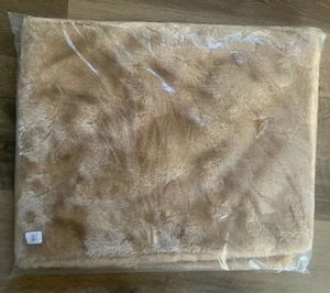 Pottery Barn Camel KUNSTFELL Oversize Lendenschein 20x50 Kissenbezug - Bild 1 von 3