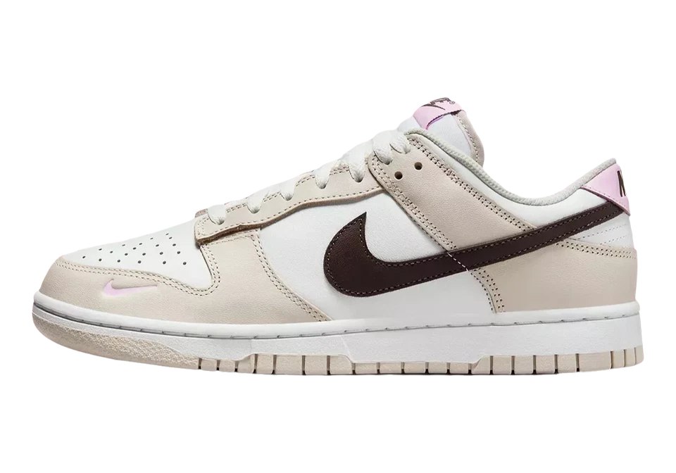 Zapatos para mujer Nike Dunk Low Napolitan W - HF9990-100 Foto 1 de 4