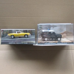 Corgi James Bond Fahrzeuge.  Triumph Stag und Carabinieri Land Rover. - Bild 1 von 12