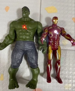 Marvel Hulk Iron Man Figuren 25,5 cm & 30 cm Licht & Sound gebraucht - Bild 1 von 20