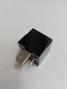 1x Relais 46520419 für Fiat Lancia Alfa Romeo BO47 Sicherung 4-polig Pin - Bild 1 von 12
