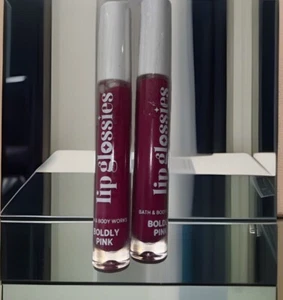 Paquete de 2 brillos de labios rosa audaz 0,11 oz brillo de labios sellado Bath & Body Works - Imagen 1 de 4