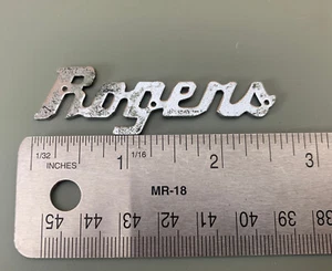 ROGERS 60s 70s De Colección INSIGNIA Escritura Logo Letra Emblema Placa Parte Era Givomática - Imagen 1 de 4