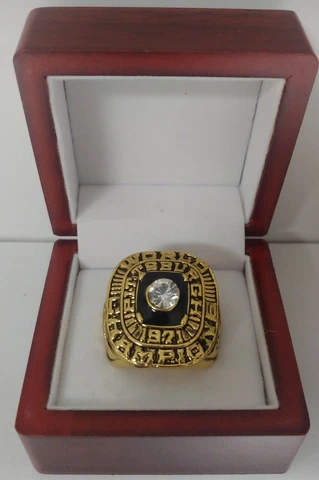 Roberto Clemente - 1971 Pittsburgh Pirates World Series Ring W Wood Display Box Cover