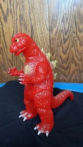 (Possibly Bootleg) Godzilla 1964 Marmit Red Figure - Picture 1 of 8
