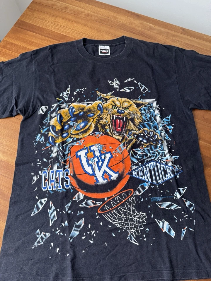 Camisa De Colección NCAA University Of Kentucky Wildcats Shattered Backboard Talla XL Foto 1 de 1