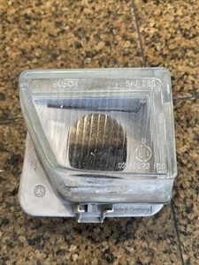 90-93 MERCEDES R129 SL CLASS FRONT RIGHT BUMPER FOG LIGHT LENS A1298200256 OEM - Picture 1 of 16