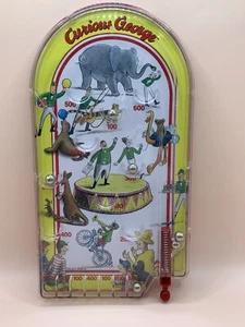 Curious George Flipper Gioco Giocattolo Retrò Circo Scimmia Gioco da Viaggio~Schylling Toys - Foto 1 di 3