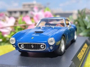 Ferrari / 250 GT SWB / 1/43 Diecast Car / PRC - Picture 1 of 23