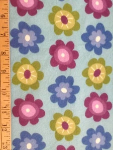 Pretty Paisley Flannel Fabric Robert Kaufman D#11983 sold by the yard - Picture 1 of 2