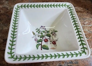 Portmeirion Botanic Garden 8.5 inch Square Serving Bowl Fuchsia - Picture 1 of 5
