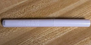 NUOVO SIGILLATO Covergirl Clean Eye Color ombretto stick 301 Icy Frost 0,05 oz 1,6 g - Foto 1 di 1