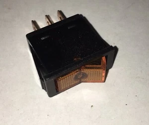 BWD URS87 DS-318 Rocker Switch - Picture 1 of 3