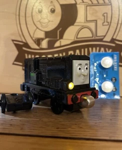 TALKING DIESEL ! THOMAS TRAIN TAKE Along N Play Diecast 2012 - Picture 1 of 9
